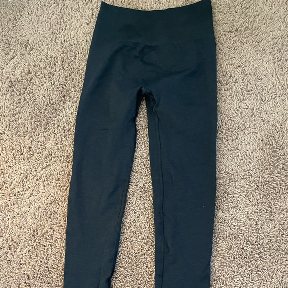 Alphalete Amplify Leggings - Picture 3 of 6